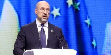 Шмыгаль назвал этапы плана восстановления Украины