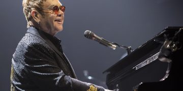 Элтон Джон завершает концертную деятельность