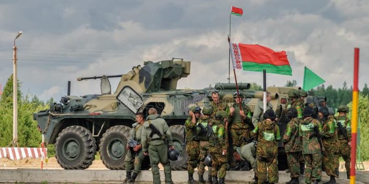 ВС Беларуси сосредоточили 7 БТГ возле украинских границ