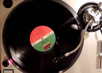 В РФ массово скупают плееры Blu-ray и винил