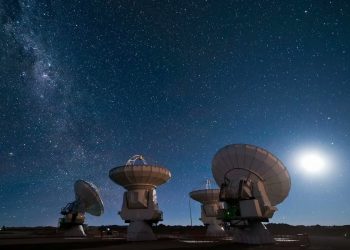 Солнце может транслировать инопланетные послания