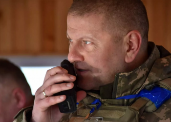 Залужный назвал направления основных атак ВС РФ