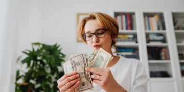 Как купить доллары через размещение вклада