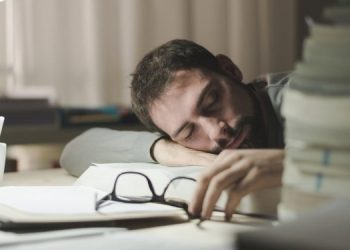 Недостаток сна делает людей эгоистичными