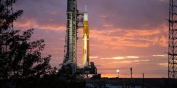 NASA назвала окончательную дату запуска лунной миссии Artemis I