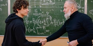 Как выехать за границу учащимся украинских вузов