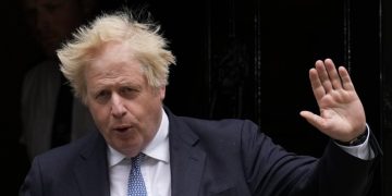 Борис Джонсон может вернуться в журналистику