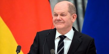 Шольц призвал принять Украину в ЕС