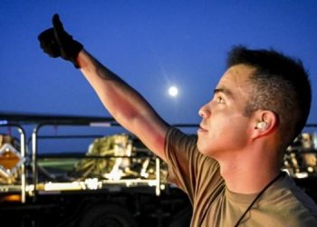 Пентагон показал отправку новой партии вооружения