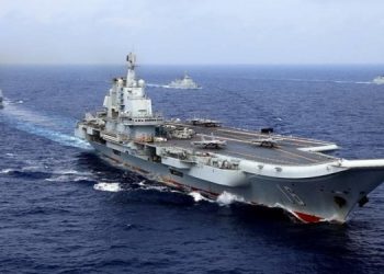 Два авианосца ВМС Китая вышли в море