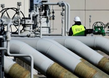 Цена газа в Европе впервые превысила $2500