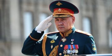 Российские офицеры регулярно высмеивают Шойгу