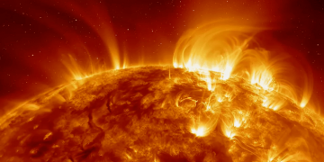 Завтра на землю обрушится новая магнитная буря