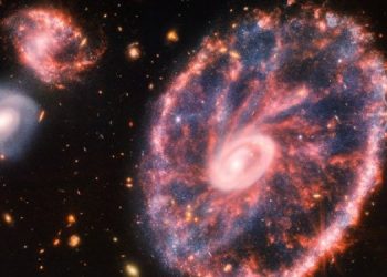 Джеймс Уэбб заснял одну из самых необычных галактик