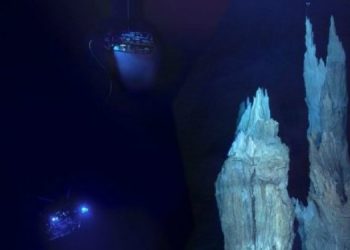 Глубоко в океане существует затерянный город