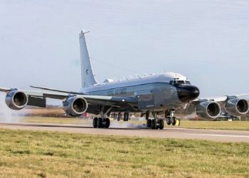 Британский самолет нарушил воздушное пространство РФ