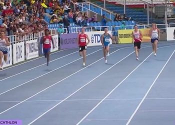 Проиграл забег из-за отсутствия нижнего белья