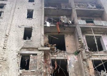 Российские войска нанесли ракетный удар по жилому дому