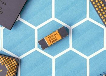 США мешают Китаю выпускать полупроводниковые чипы