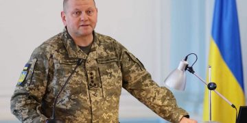 Студентам хотят разрешить выезд из Украины