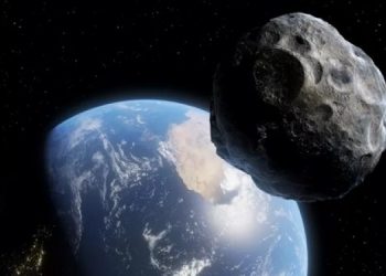 К Земле летит огромный астероид