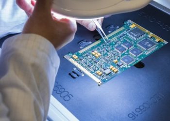 Как работает технологический контроль Запада