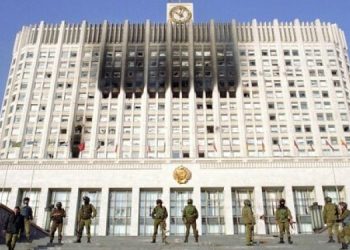 В РФ сенаторов страхуют от травм при переворотах