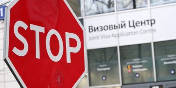 ЕС нужны визовые ограничения для россиян