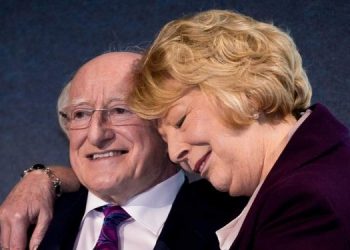 Президент Ирландии попал в скандал из-за письма жены