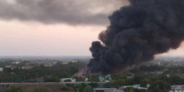 Утро в северном Крыму началось с мощного пожара