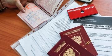 Евросоюз отменит выдачу виз гражданам России