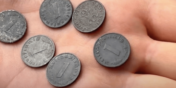 В польском дворце нашли монеты из клада эсэсовцев