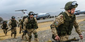 РФ выводит десантников из Сирии для переброски в Украину