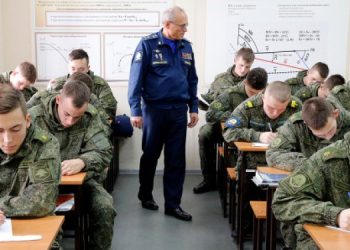 В Крыму готовят курсантов для войны