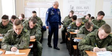 В Крыму готовят курсантов для войны