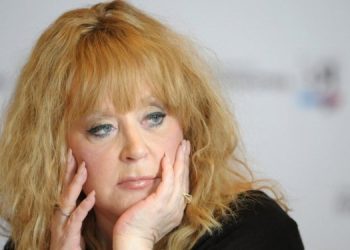 Алла Пугачева с детьми покинула Россию