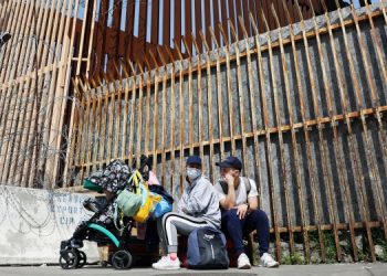 Украинцам нужно платить налоги в Польше