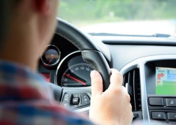 Верховная Рада предложила давать водительские права подросткам