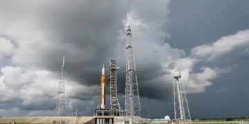 Известна новая дата старта ракеты SLS на Луну
