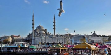 Турецкие банки прекращают работу с российскими картами