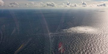 Роскосмос опубликовал спутниковые снимки утечки на газопроводах