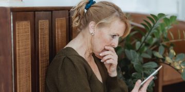 В Россию начали завозить поддельную электронику