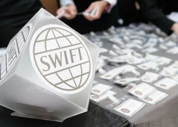 Евросоюз отключит от SWIFT еще 4 российских банка