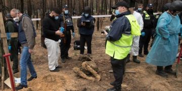 Реакция политиков на массовое захоронение в Изюме