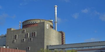 ЗАЭС снова попала под обстрел войск РФ