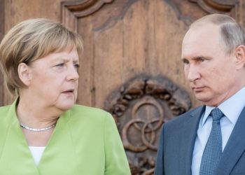 Меркель призвала не игнорировать ядерные угрозы Путина