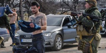 Зачем РФ создала фильтрационные лагеря для украинцев