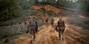 Контрнаступление ВСУ вызвало панику в РФ