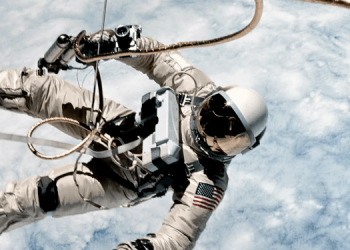 Ранее не опубликованные снимки Луны с “Аполлона”