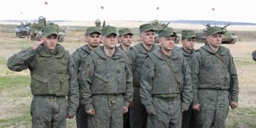 В РФ приняли поправки к закону о военной службе